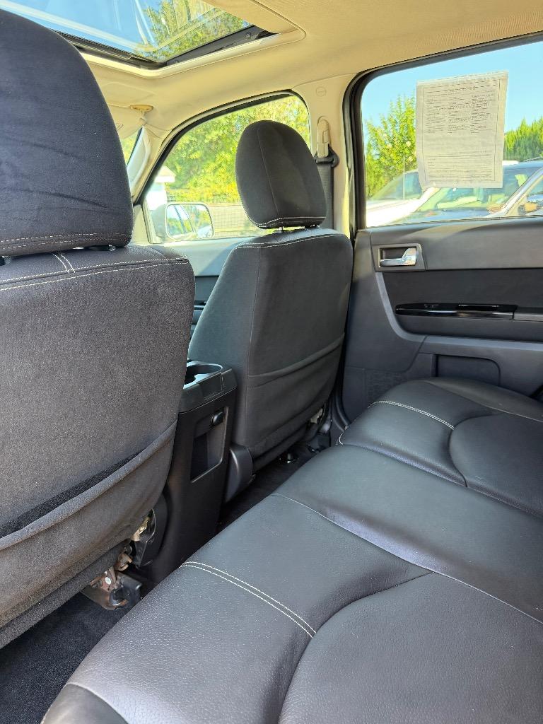Mazda Tribute photo 6