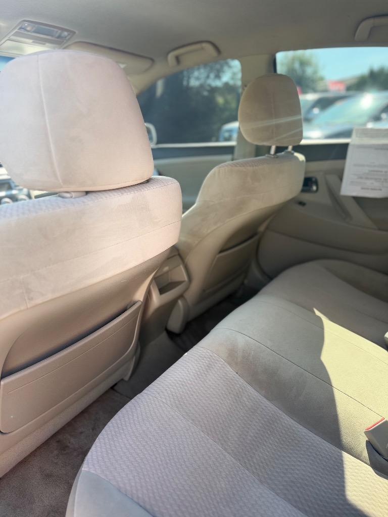 Toyota Camry photo 6