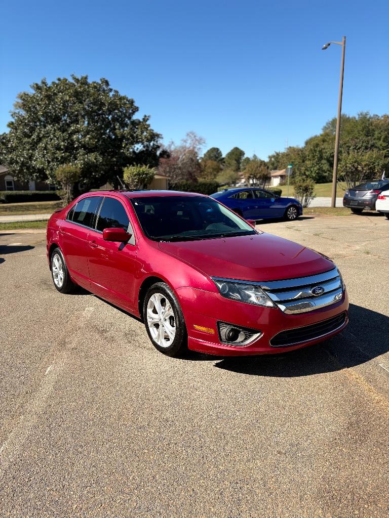 2012 Ford Fusion SE's photo