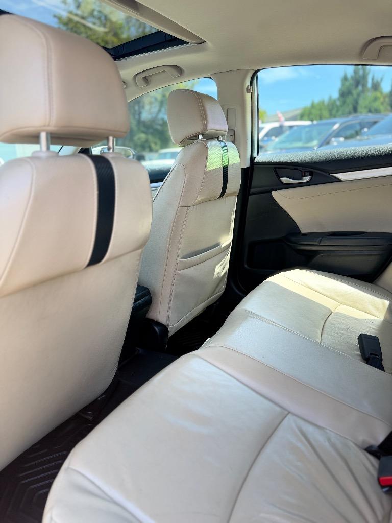 Honda Civic photo 6