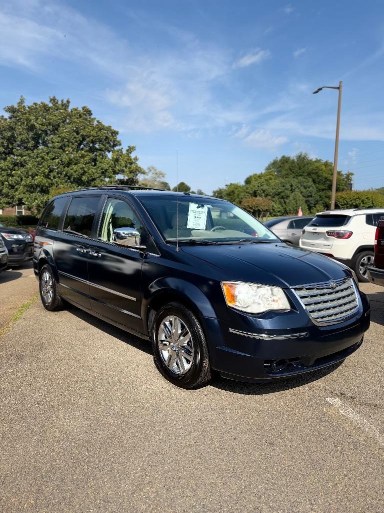 Chrysler Town and Country
