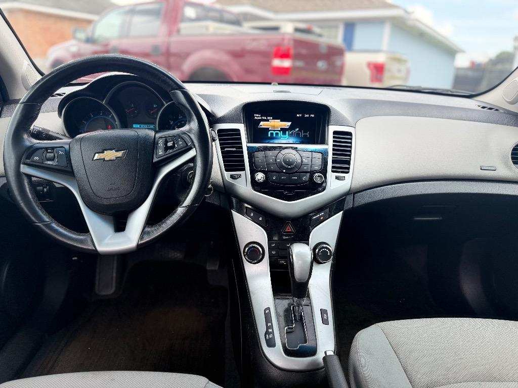 Chevrolet Cruze photo 7