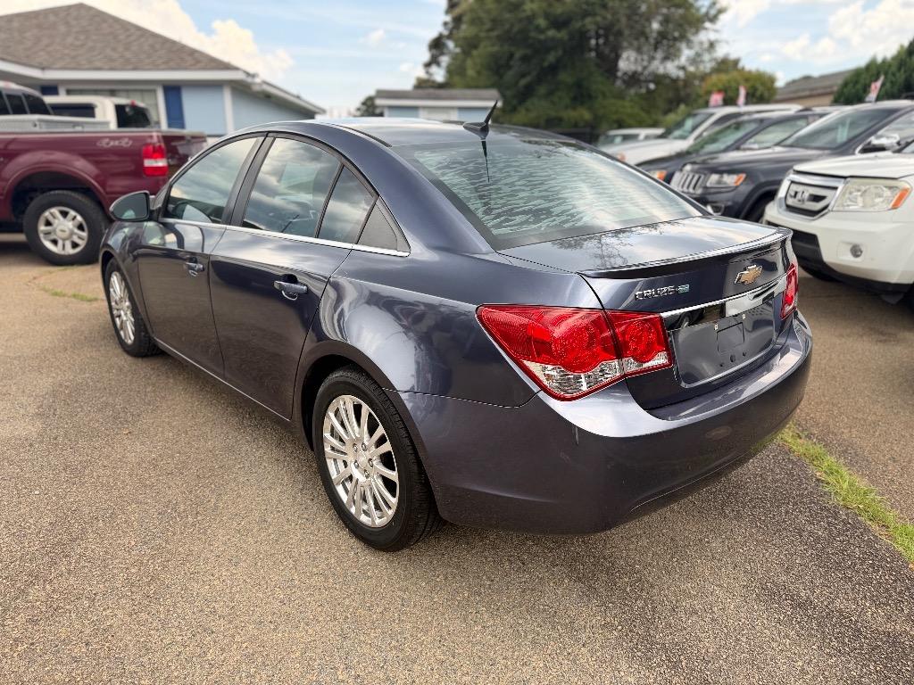 Chevrolet Cruze photo 5