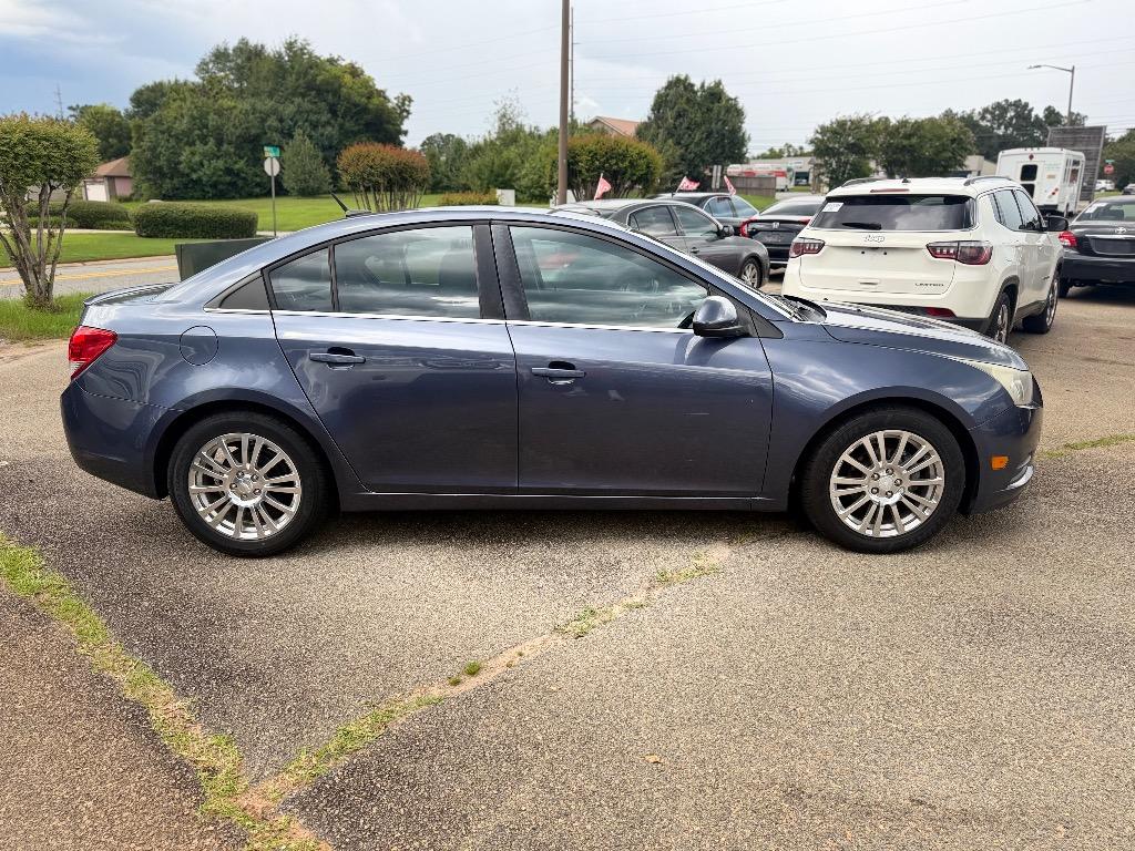 Chevrolet Cruze photo 3