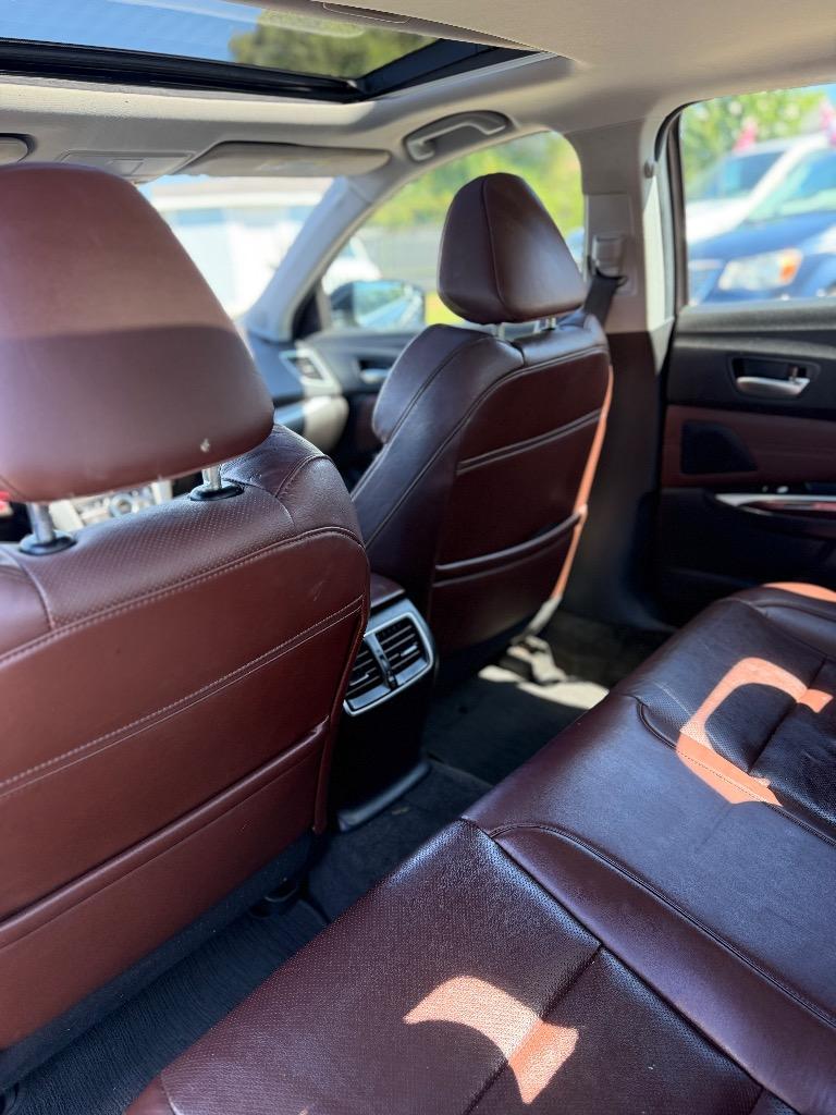 Acura TLX photo 7