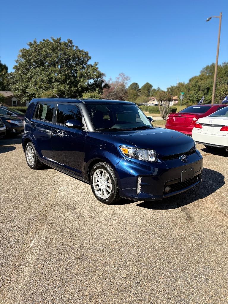 2014 Scion xB Base