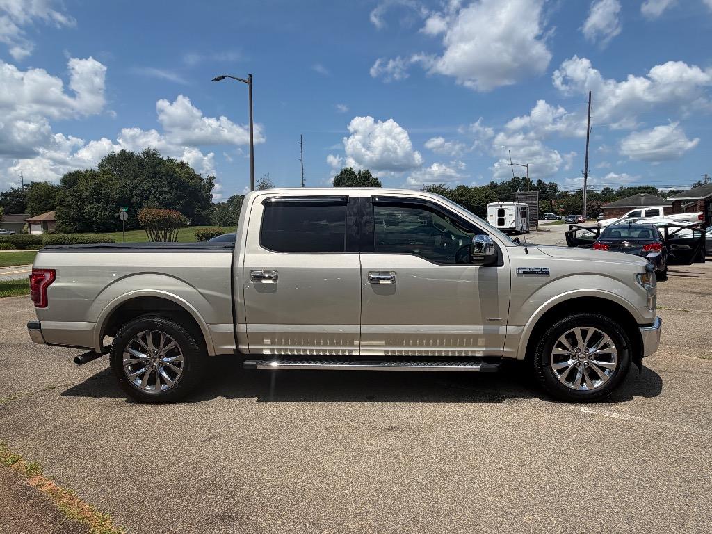 Ford F-150 photo 3