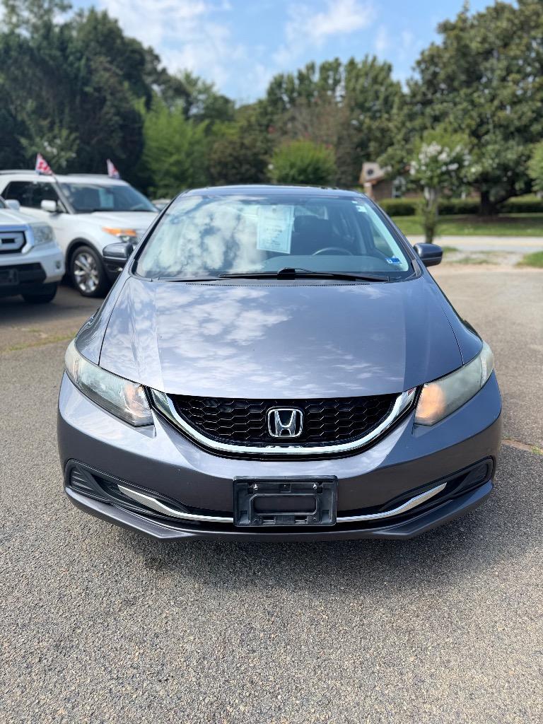 Honda Civic photo 2