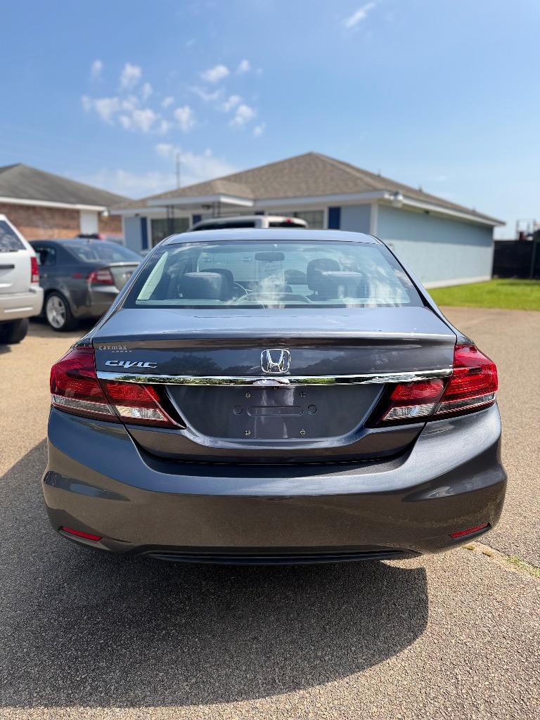 Honda Civic photo 4