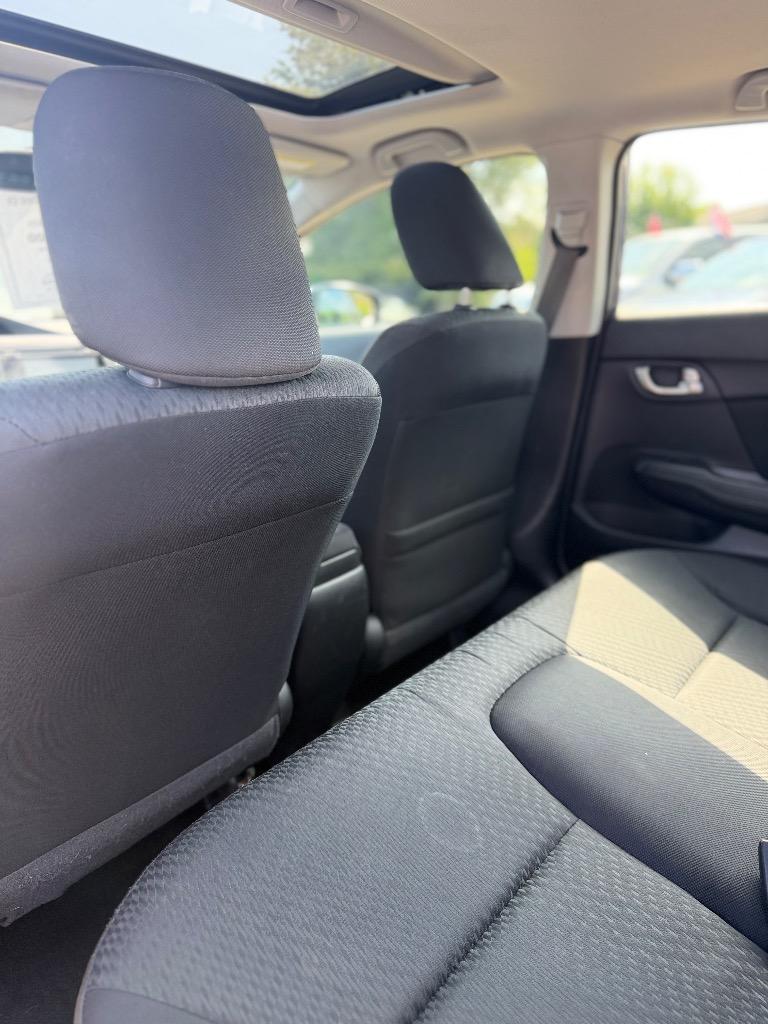 Honda Civic photo 5