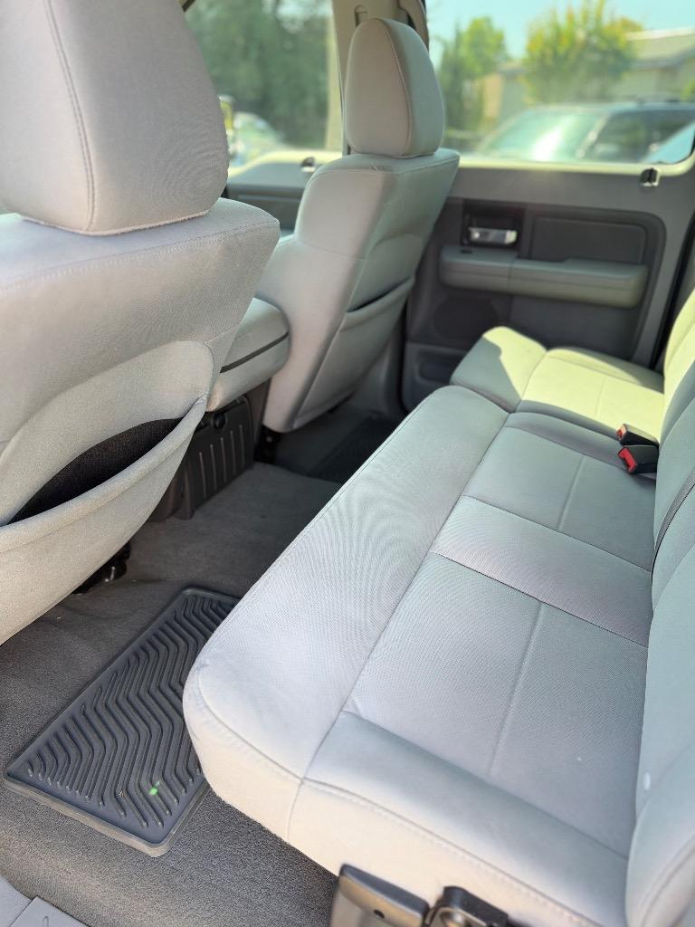 Ford F-150 photo 6
