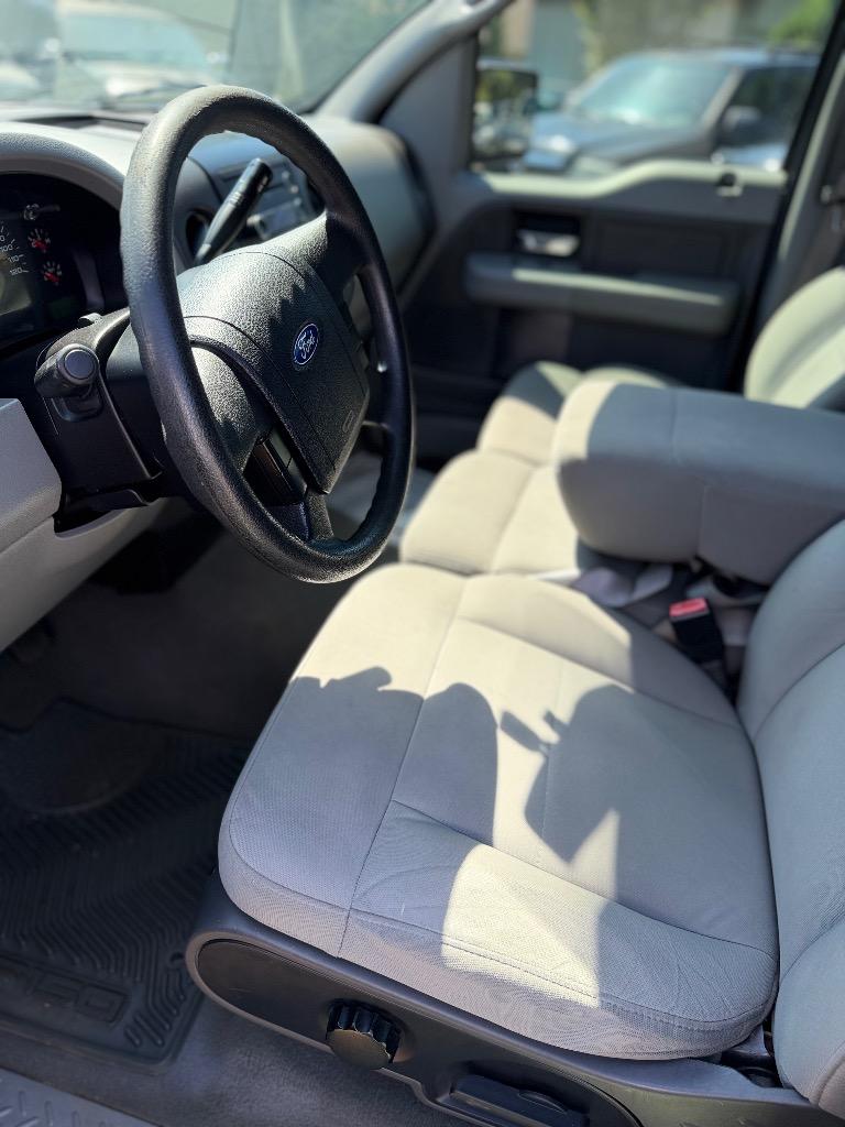 Ford F-150 photo 8